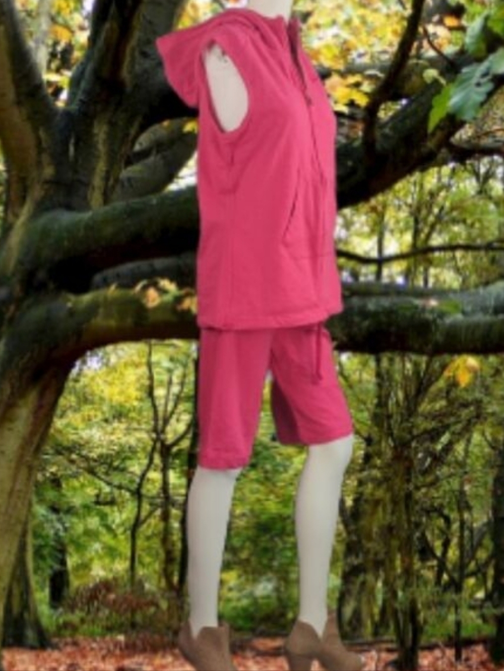 Nike Raspberry Two Piece Active Wear Outfit, Sleeveless Hoodie & Long Shorts
